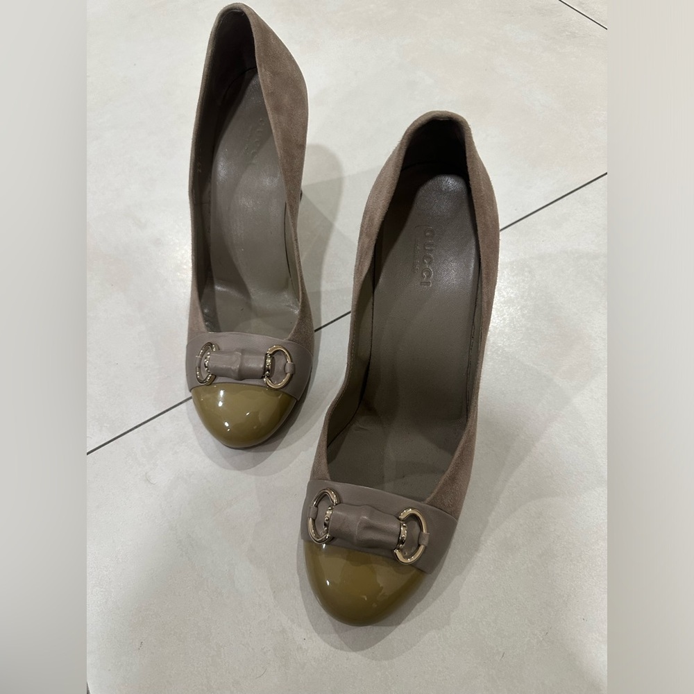 Gucci heels/wedges
Size 38